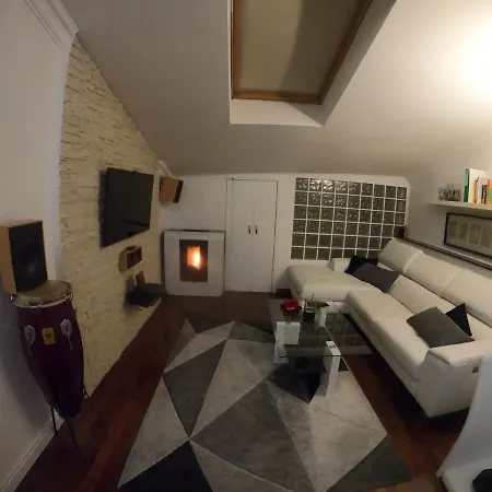 La Mansarda Al Borghetto 度假居 内图诺